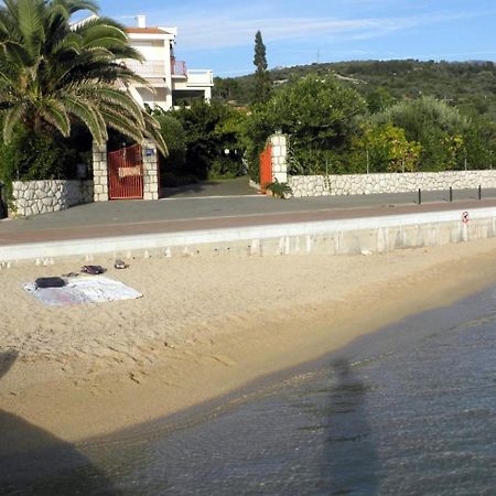 Apartments With A Parking Space Barbat, Rab - 16816 Barbat na Rabu Exterior photo