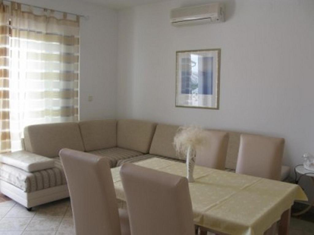 Apartments With A Parking Space Barbat, Rab - 16816 Barbat na Rabu Exterior photo